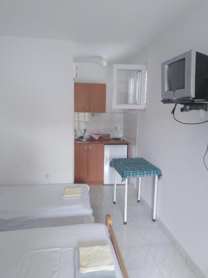 Apartments Mrvaljevic Petrovac エクステリア 写真