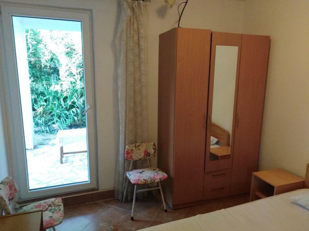 Apartments Mrvaljevic Petrovac エクステリア 写真