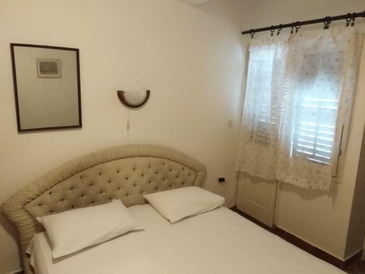 Apartments Mrvaljevic Petrovac エクステリア 写真